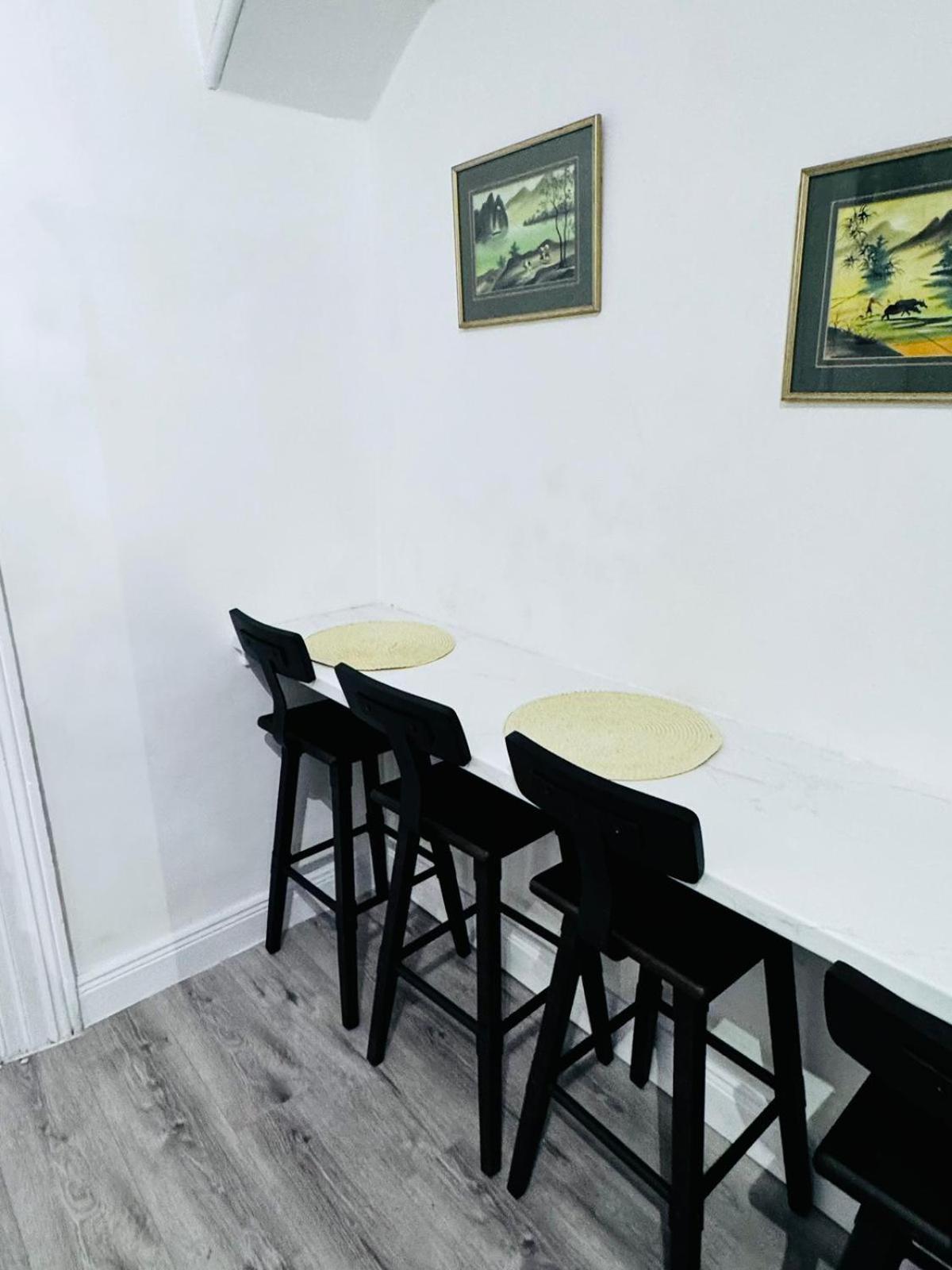 Naas Town - Budget Double Bedrooms المظهر الخارجي الصورة